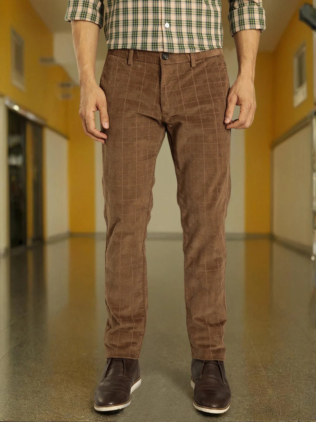 Indian Terrain Men's Slim Fit Checkered Brown Trousers
